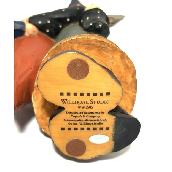 Williraye Studios 2000 Retired Girl w Crow & Man Holding a Carrot Candleholder - Picture 4 of 8